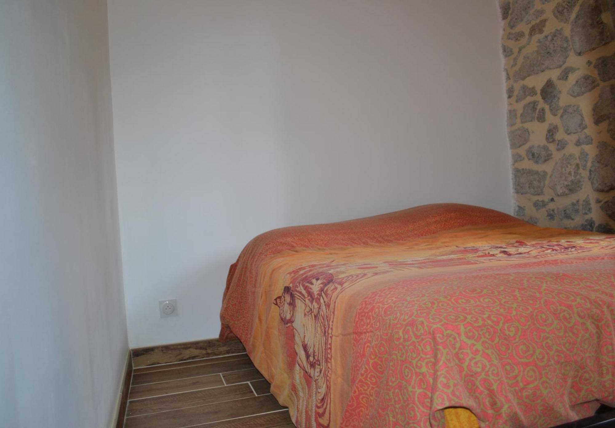 Apartamento L'Huile Et L'Eau Antraigues Exterior foto