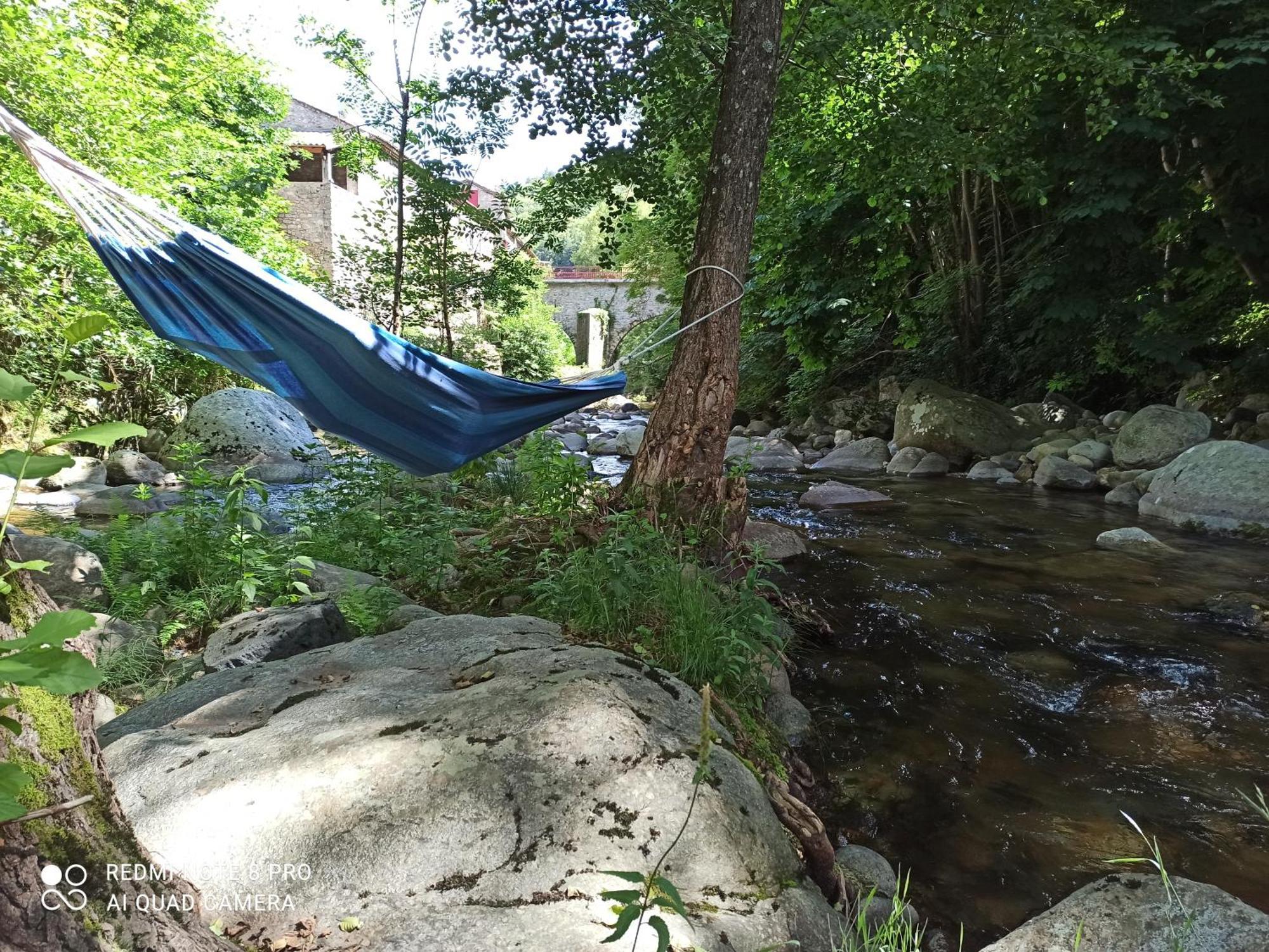 Apartamento L'Huile Et L'Eau Antraigues Exterior foto
